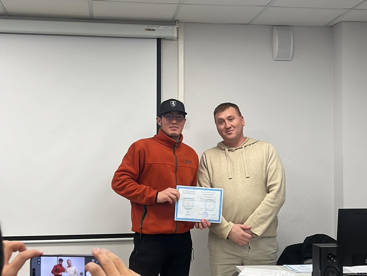 600545022_18122475355529439_7844348103987938532_n