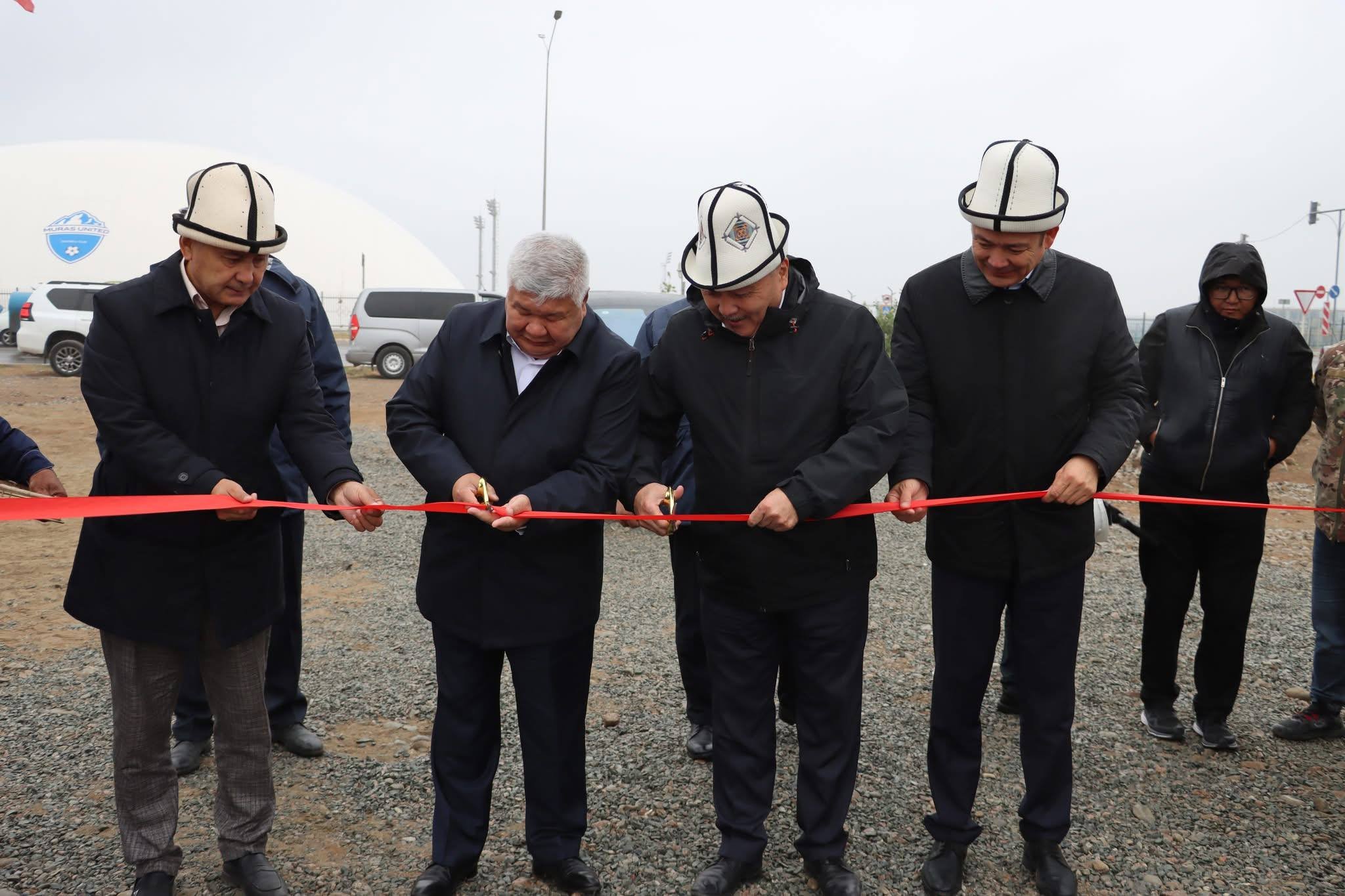 604855944_860641753227468_6941899442483324561_n