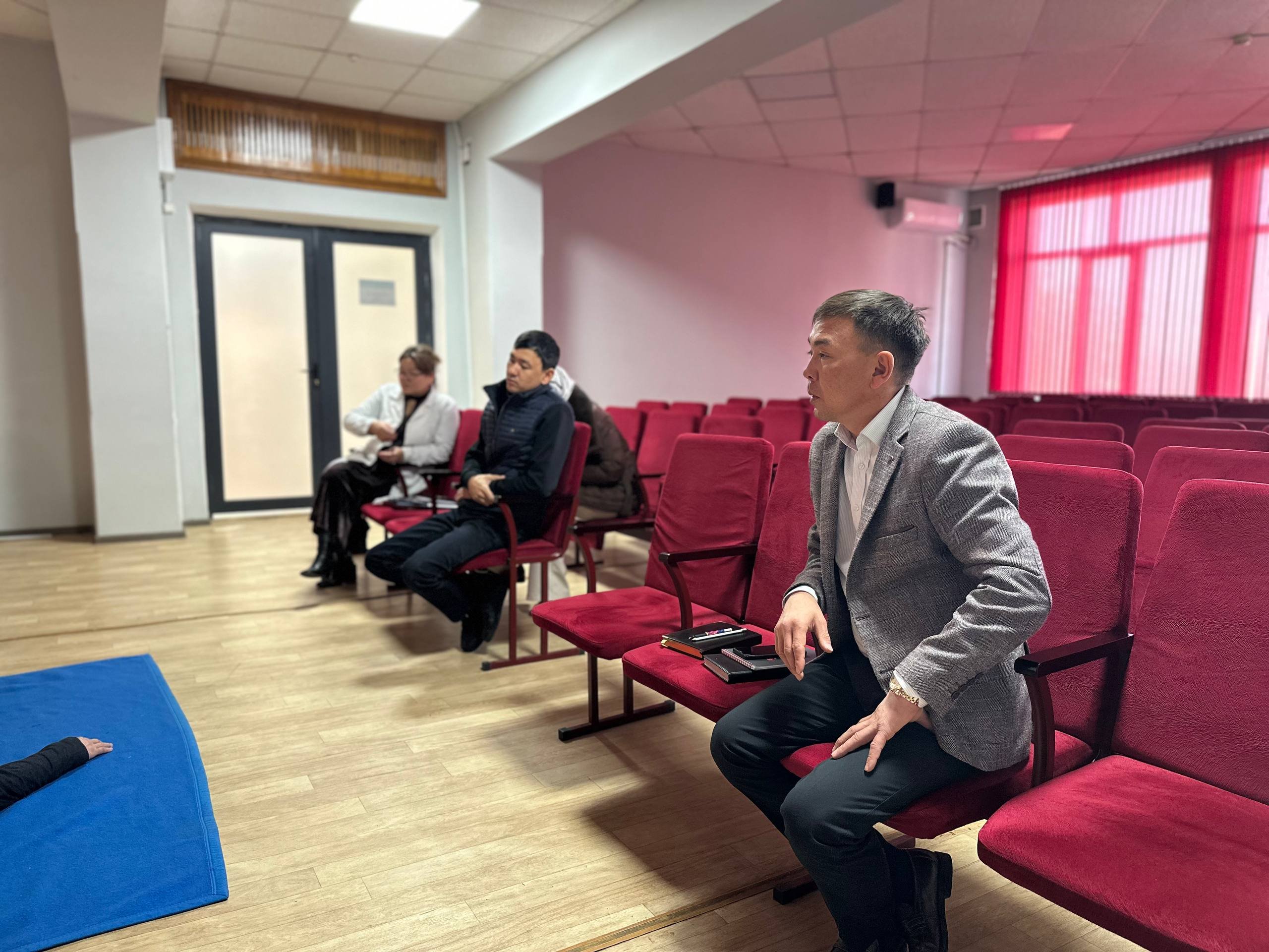 photo_5226853643527589917_w