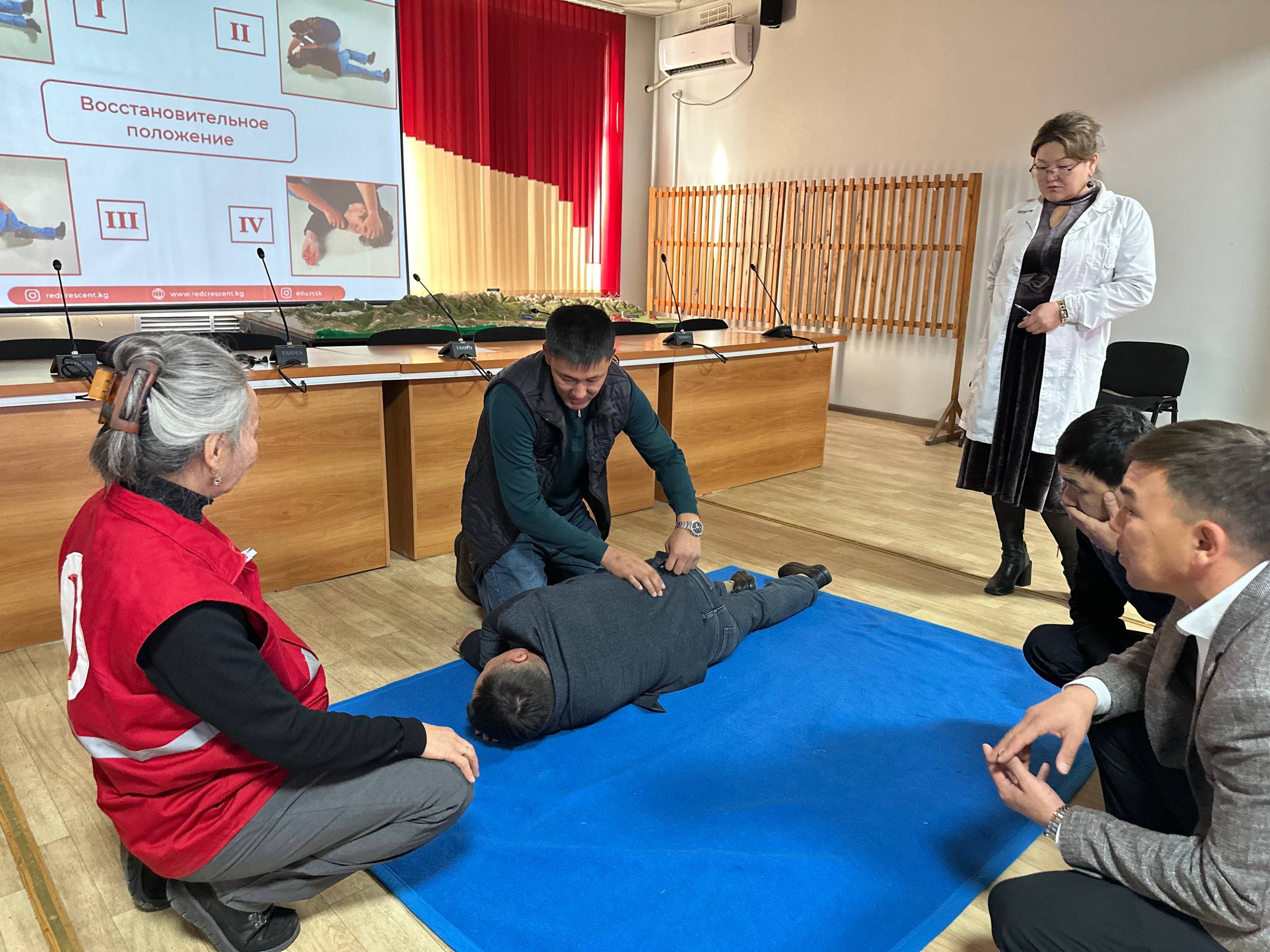 photo_5226853643527589919_w