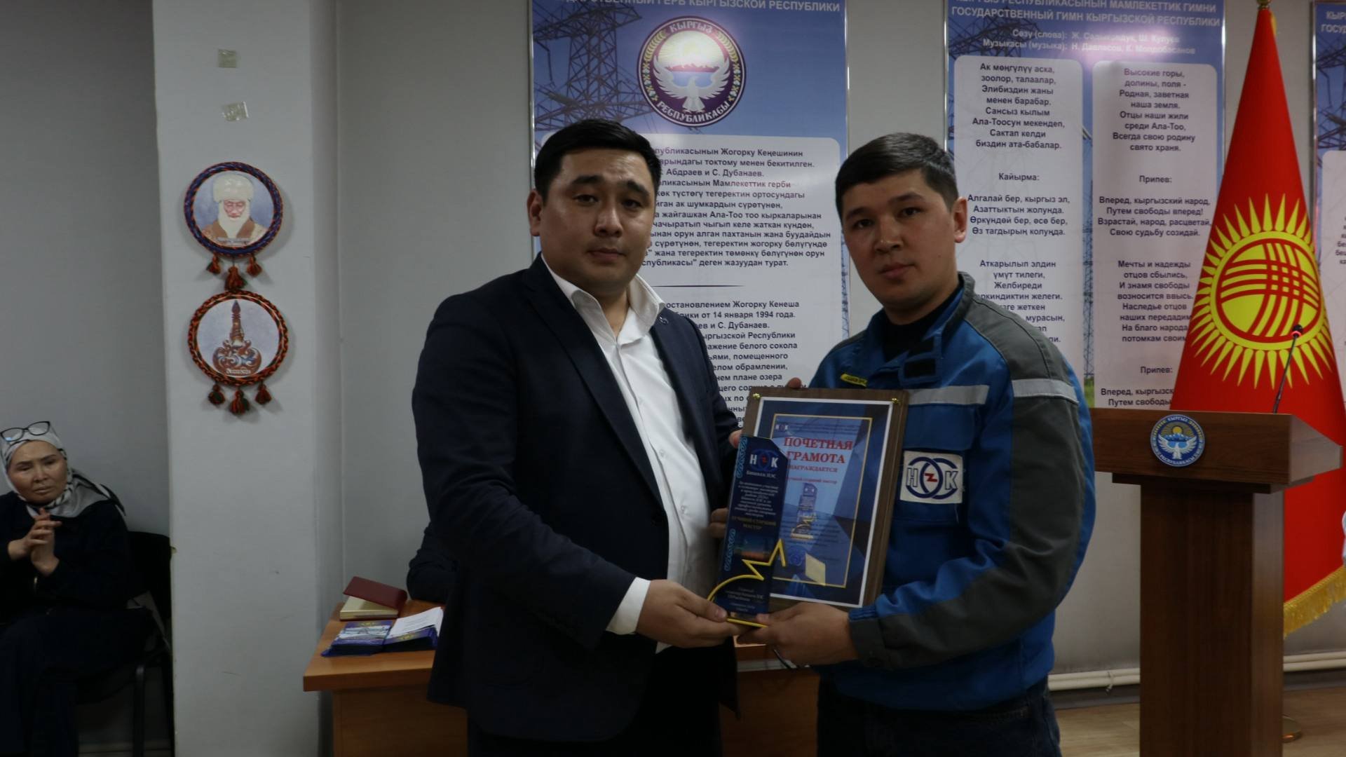 photo_5251276154717540581_w