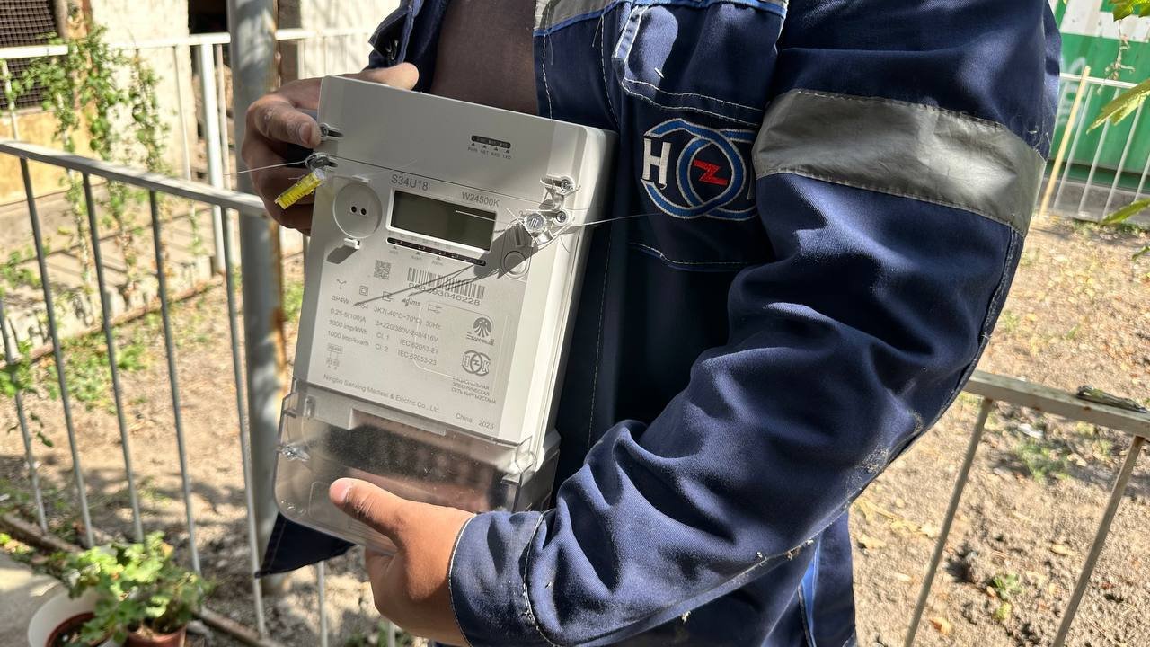 photo_5436278443608836959_y