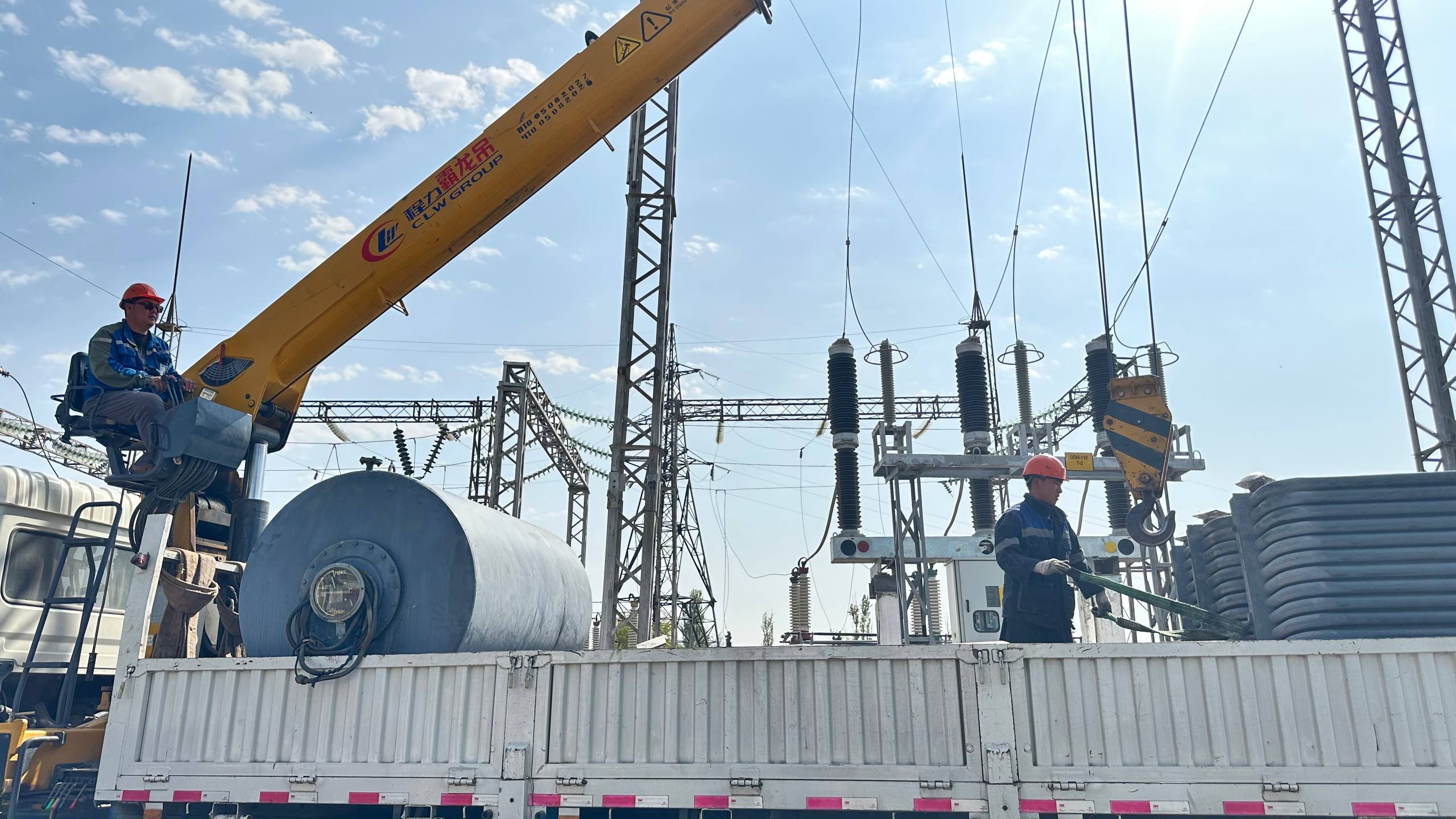 photo_5454137183909838189_w