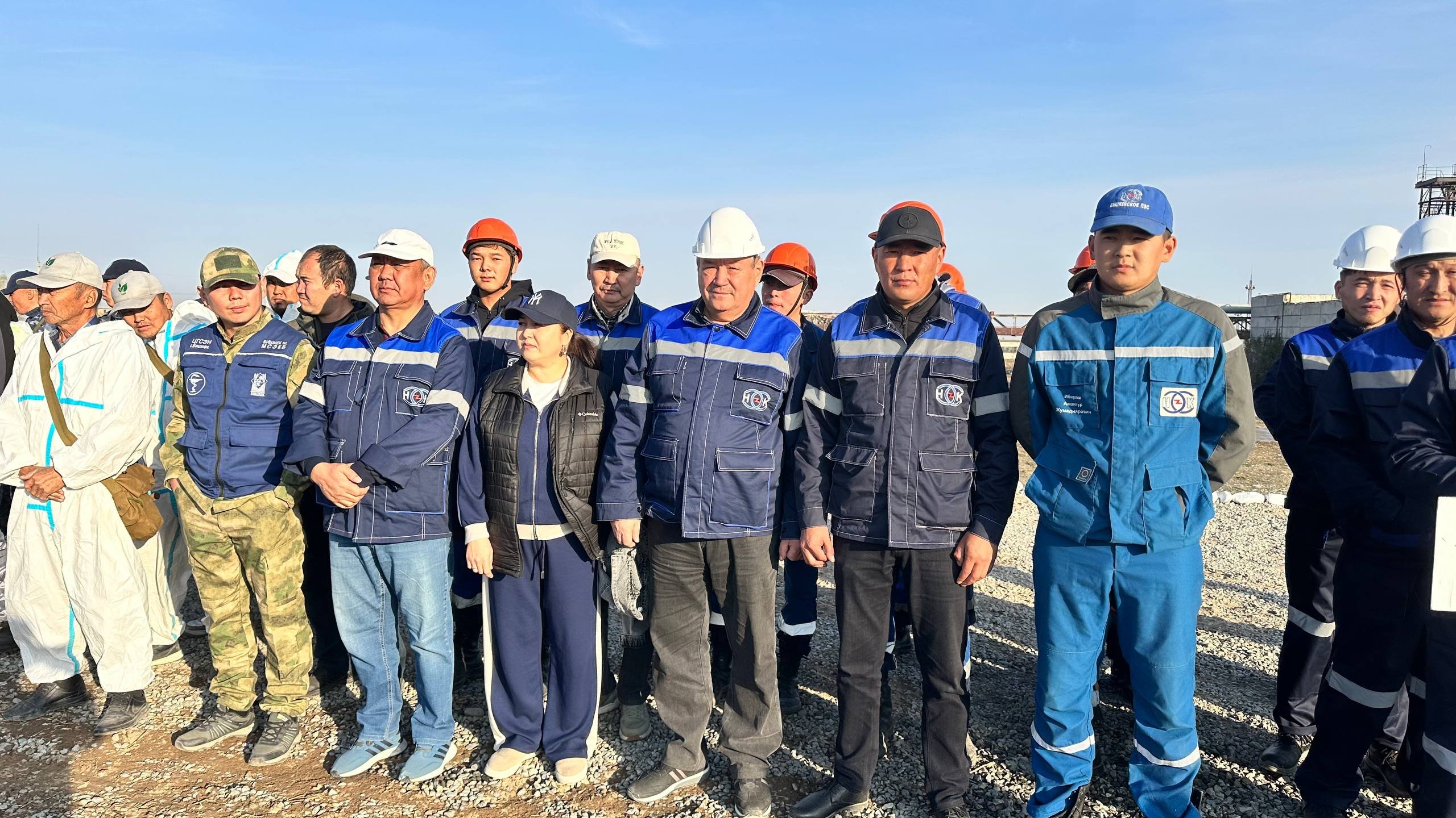 photo_5474358044558228651_w